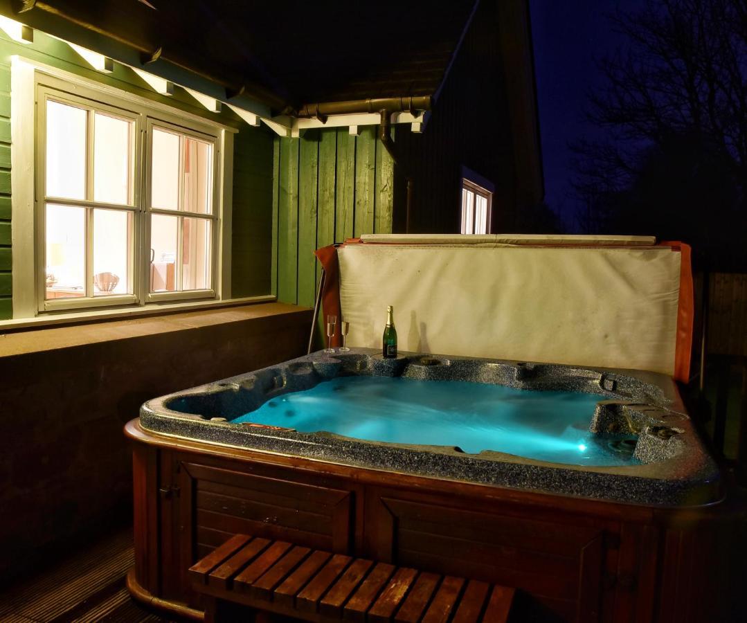 Highland Heather Lodges Comrie Ngoại thất bức ảnh